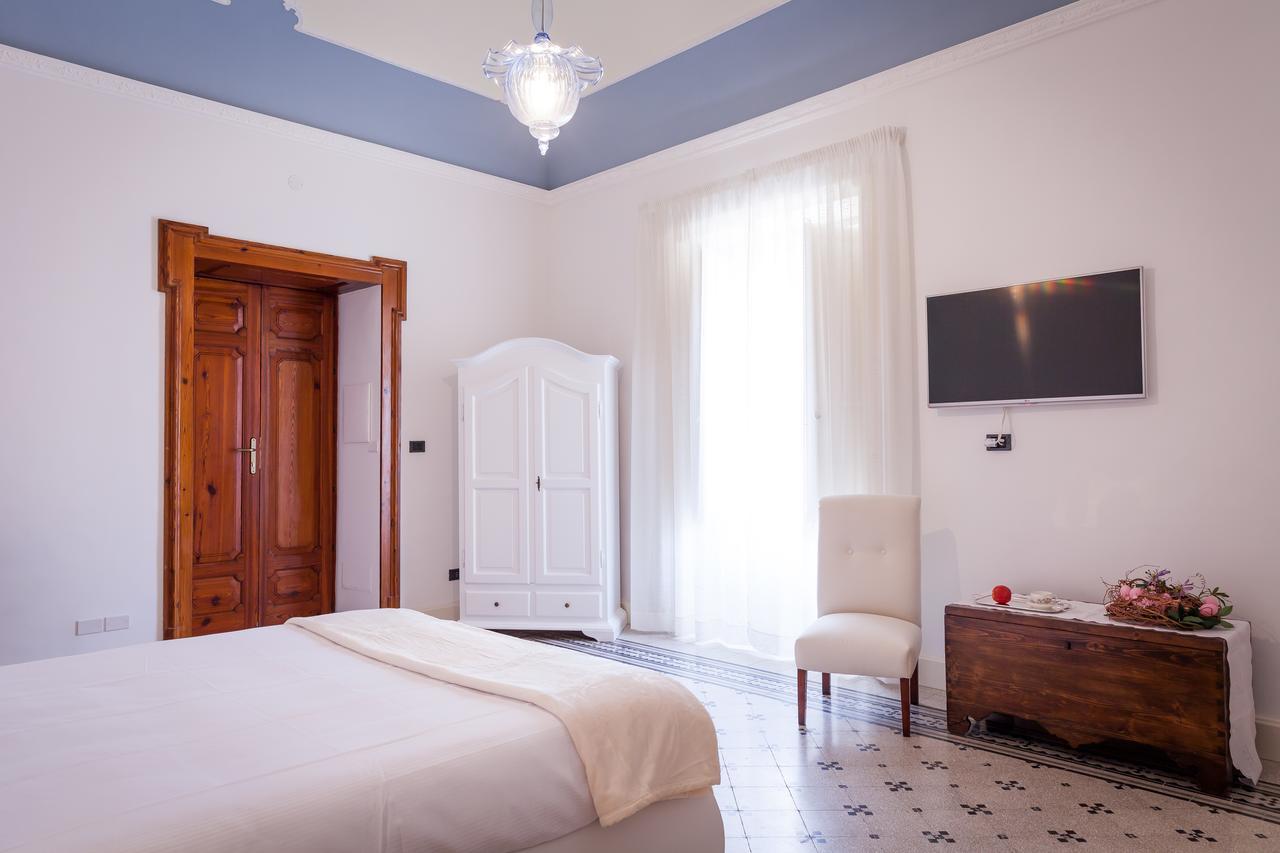 Palazzo Montalbano Acomodação com café da manhã Scicli Exterior foto